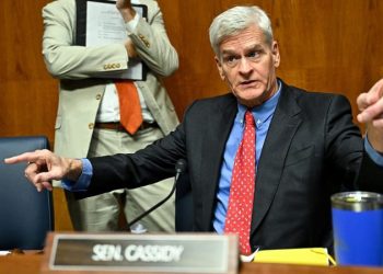 Senate Republicans unveil plan to replace Obamacare subsidies with health savings accounts