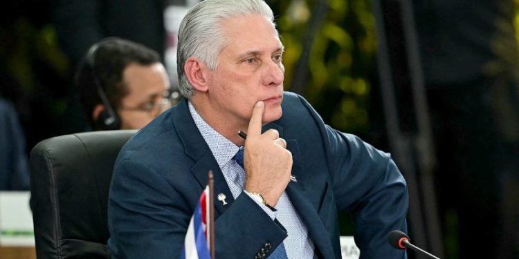 As Trump urges deal, Cuban president warns that the country will defend itself ‘to the last drop of blood’